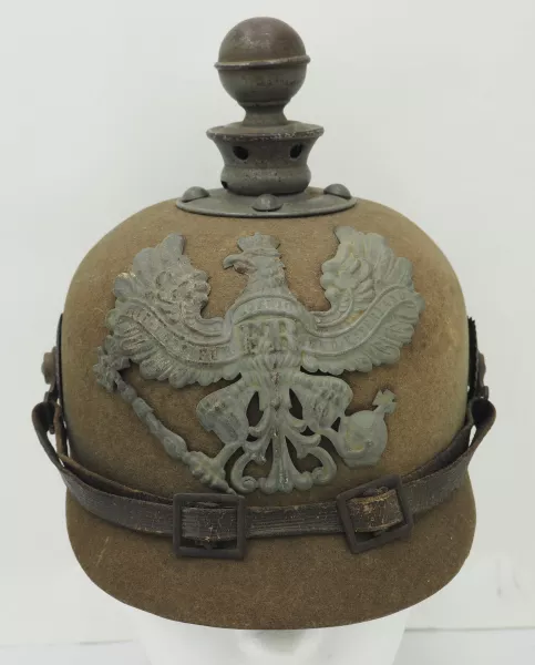 Prussian Felt Ersatz Artillery Pickelhaube Visuel 1 principal